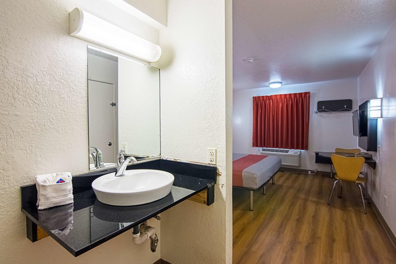 Motel 6 Little Rock South Eksteriør bilde