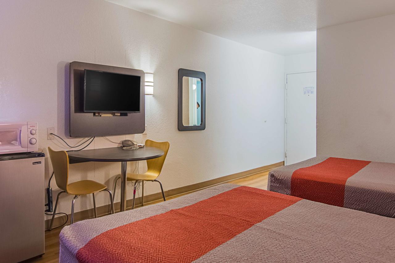 Motel 6 Little Rock South Eksteriør bilde